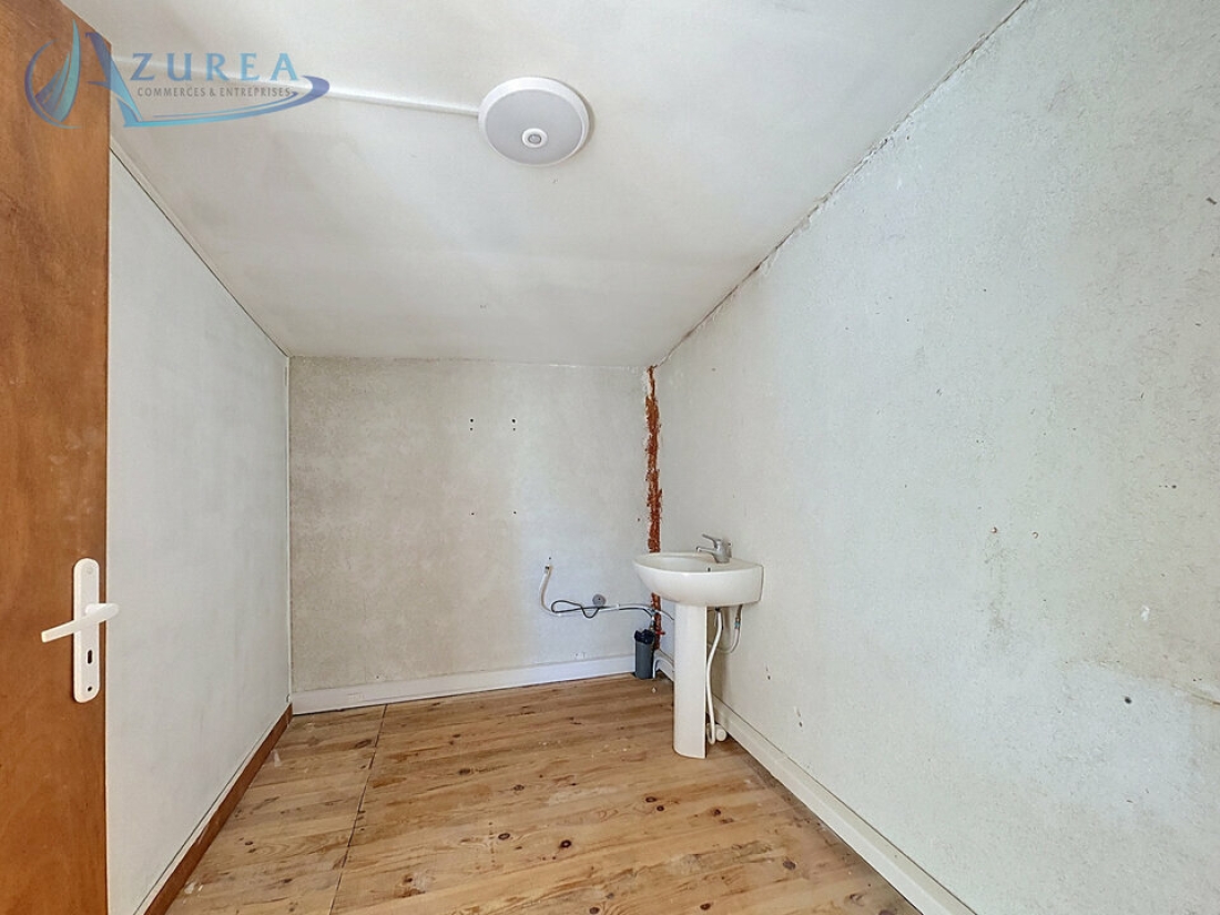 Photo 6 – location Locaux commerciaux	MONTAUROUX (83440)