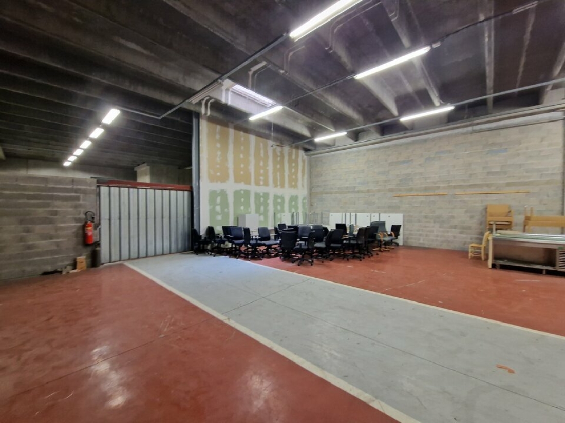 Photo 5 – location Entrepôts / activités	VALLAURIS (06220)