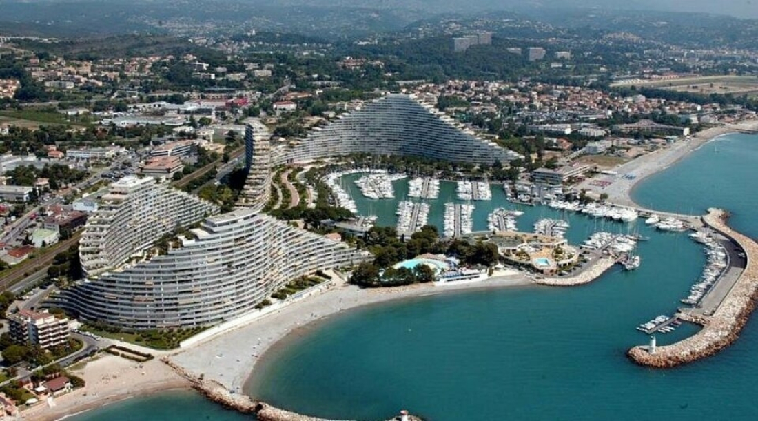 Photo 3 – location Locaux commerciaux	VILLENEUVE LOUBET (06270)