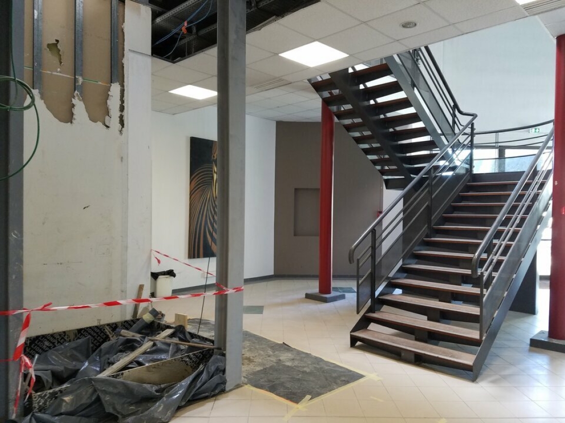 Photo 2 – location bureaux	CANNES LA BOCCA (06150)