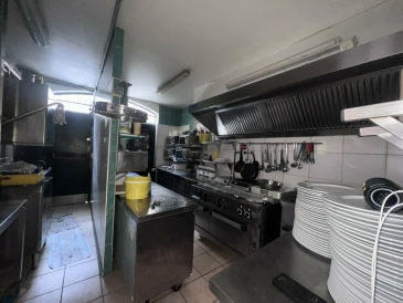 Photo 1 – vente Locaux commerciaux	 (06130)