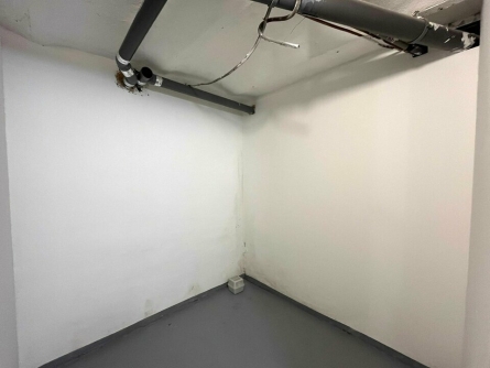 Photo 4 – vente Locaux commerciaux	ROQUEBRUNE CAP MARTIN (06190)