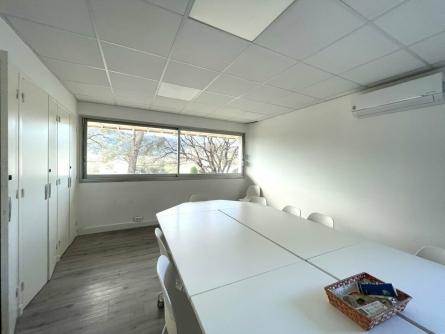Photo 8 – location Locaux commerciaux	LA ROQUETTE SUR SIAGNE (06550)