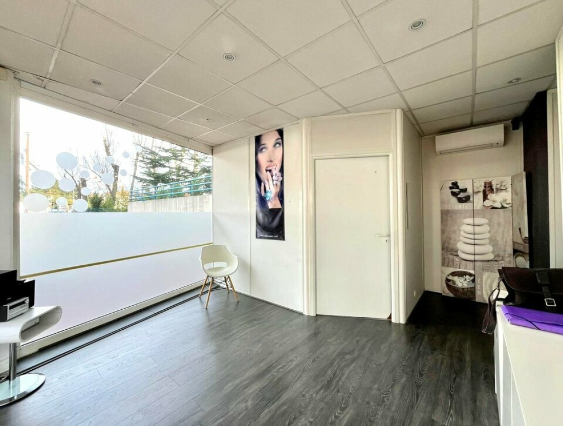 Photo 4 – vente Locaux commerciaux	FREJUS (83600)