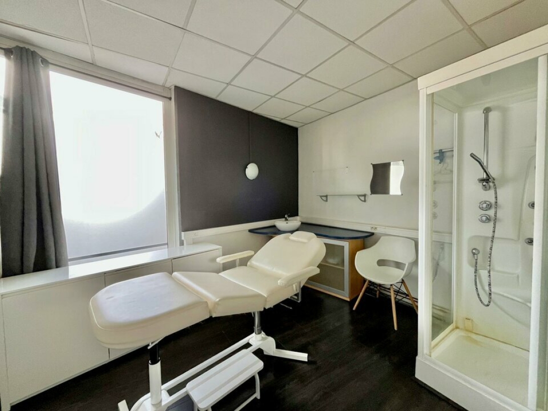 Photo 6 – vente Locaux commerciaux	FREJUS (83600)