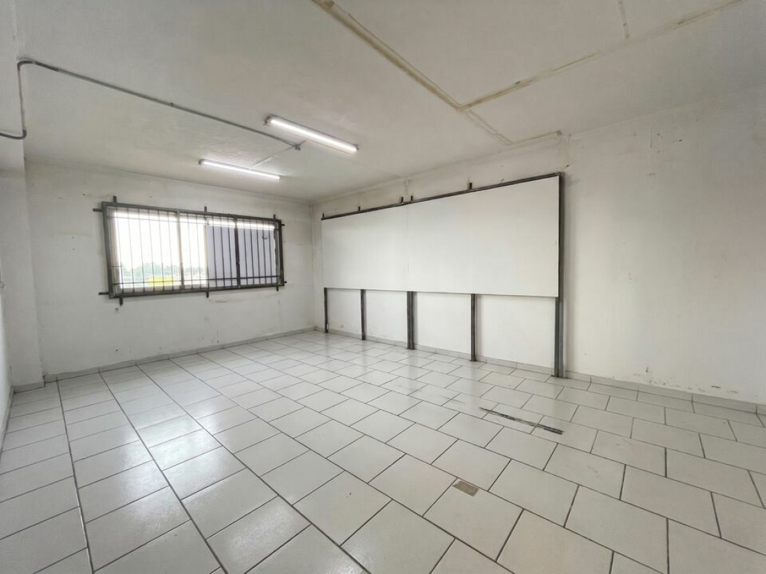 Photo 3 – vente Locaux commerciaux	ANTIBES (06600)