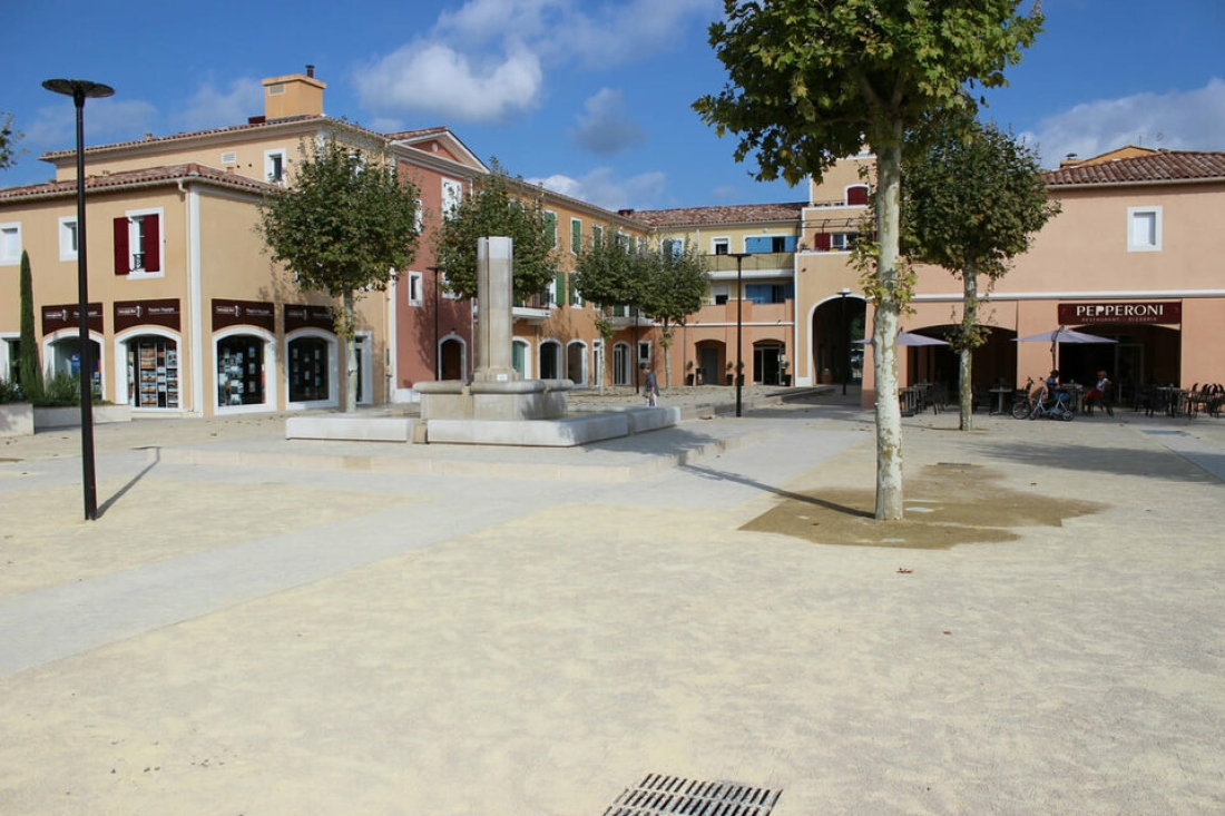 Photo 3 – location Locaux commerciaux	ROQUEFORT LES PINS (06330)