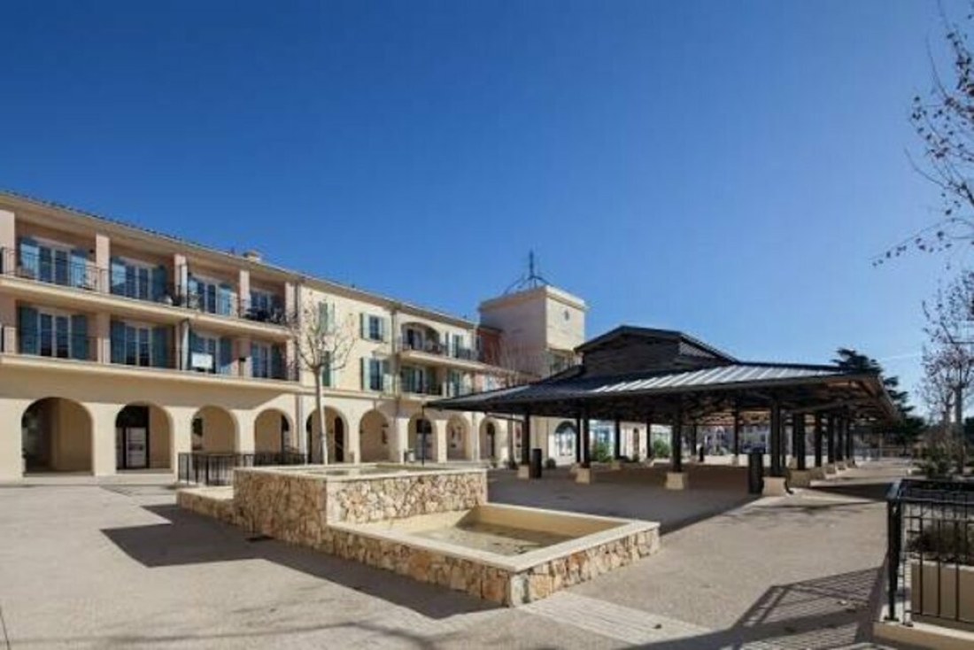 Photo 4 – location Locaux commerciaux	ROQUEFORT LES PINS (06330)