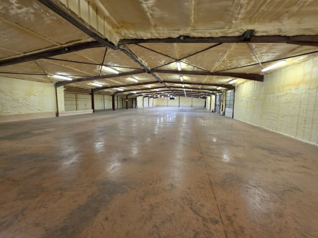 Photo 3 – location Entrepôts / activités	CARROS (06510)