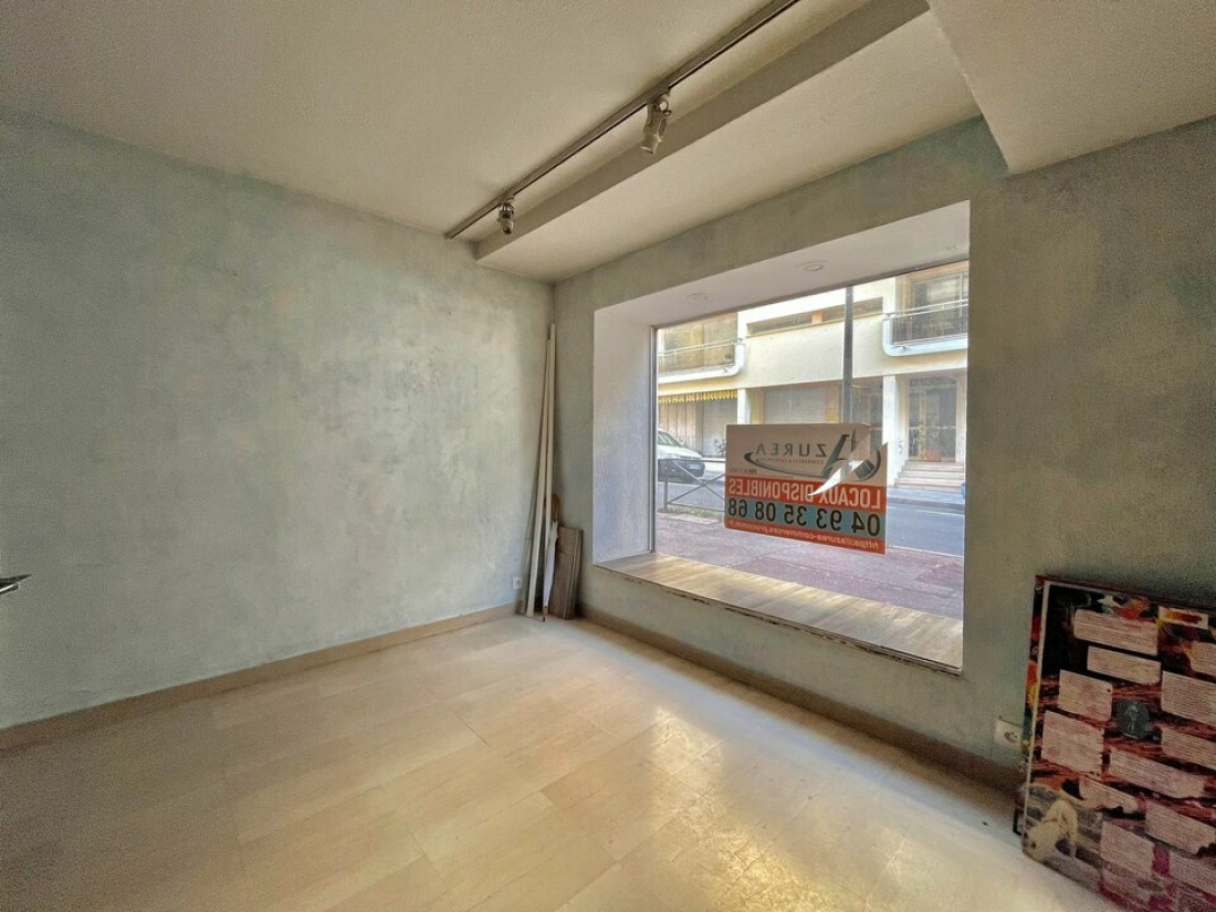 Photo 3 – location Locaux commerciaux	ANTIBES (06600)