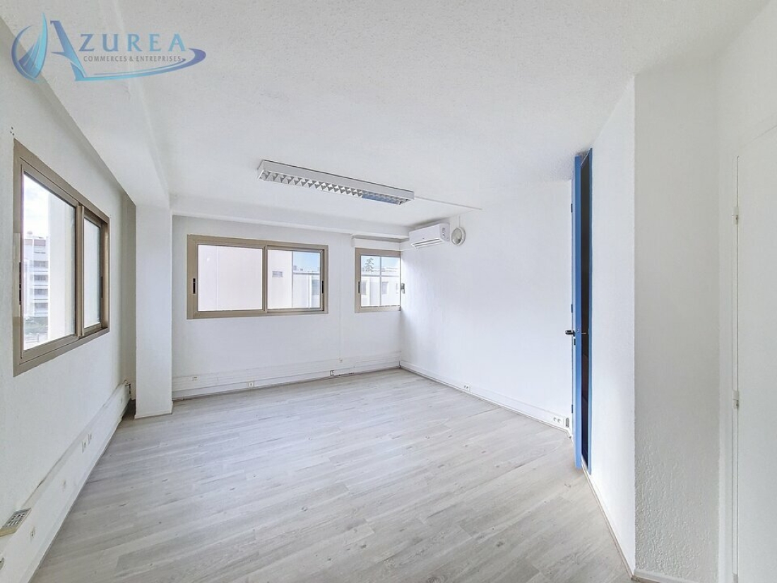 Photo 3 – location bureaux	SAINT LAURENT DU VAR (06700)