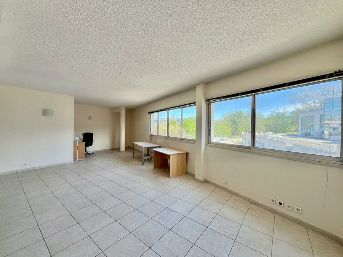 Photo 2 – vente bureaux	CANNES LA BOCCA (06150)