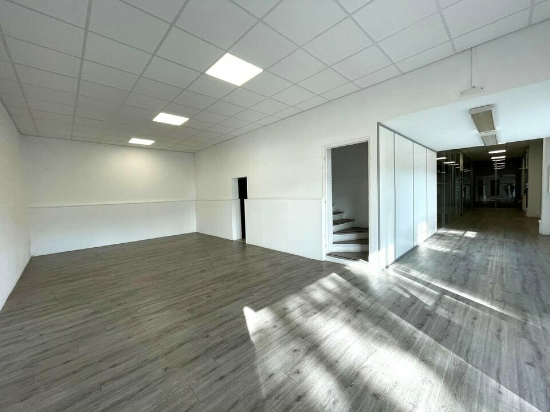 Photo 7 – location Locaux commerciaux	LA ROQUETTE SUR SIAGNE (06550)