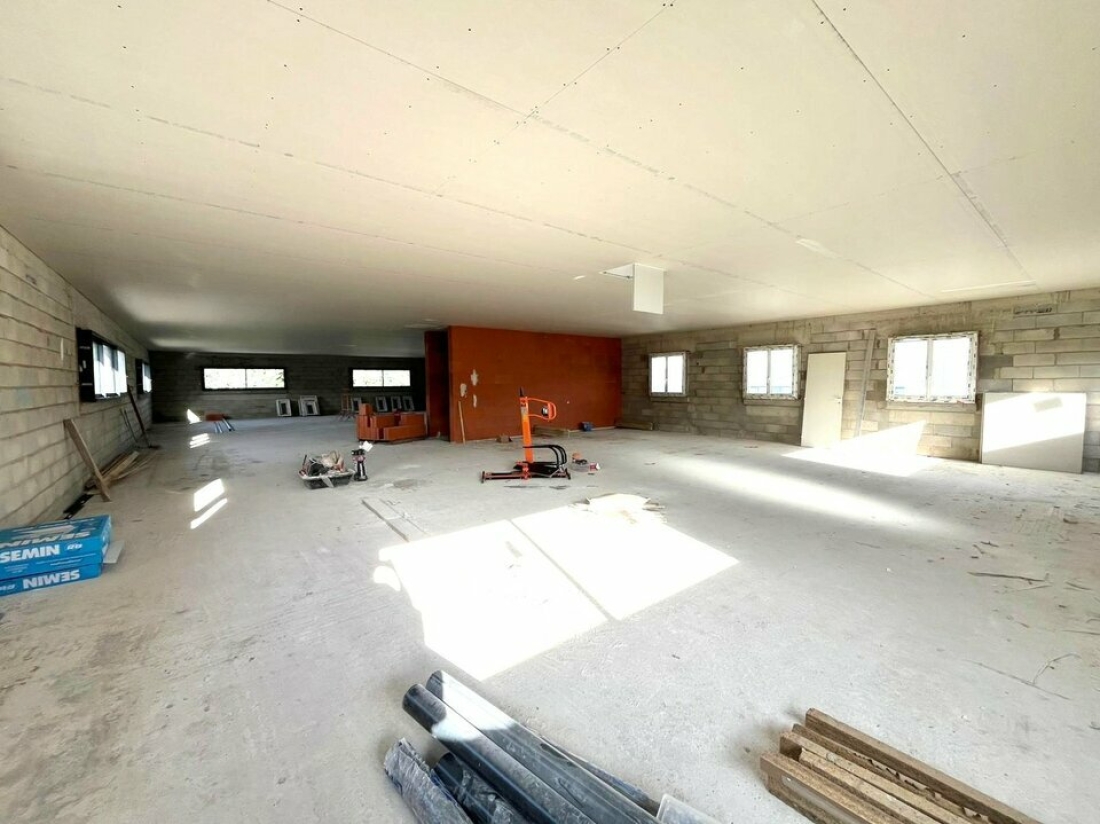 Photo 3 – location bureaux	TOURRETTES (83440)