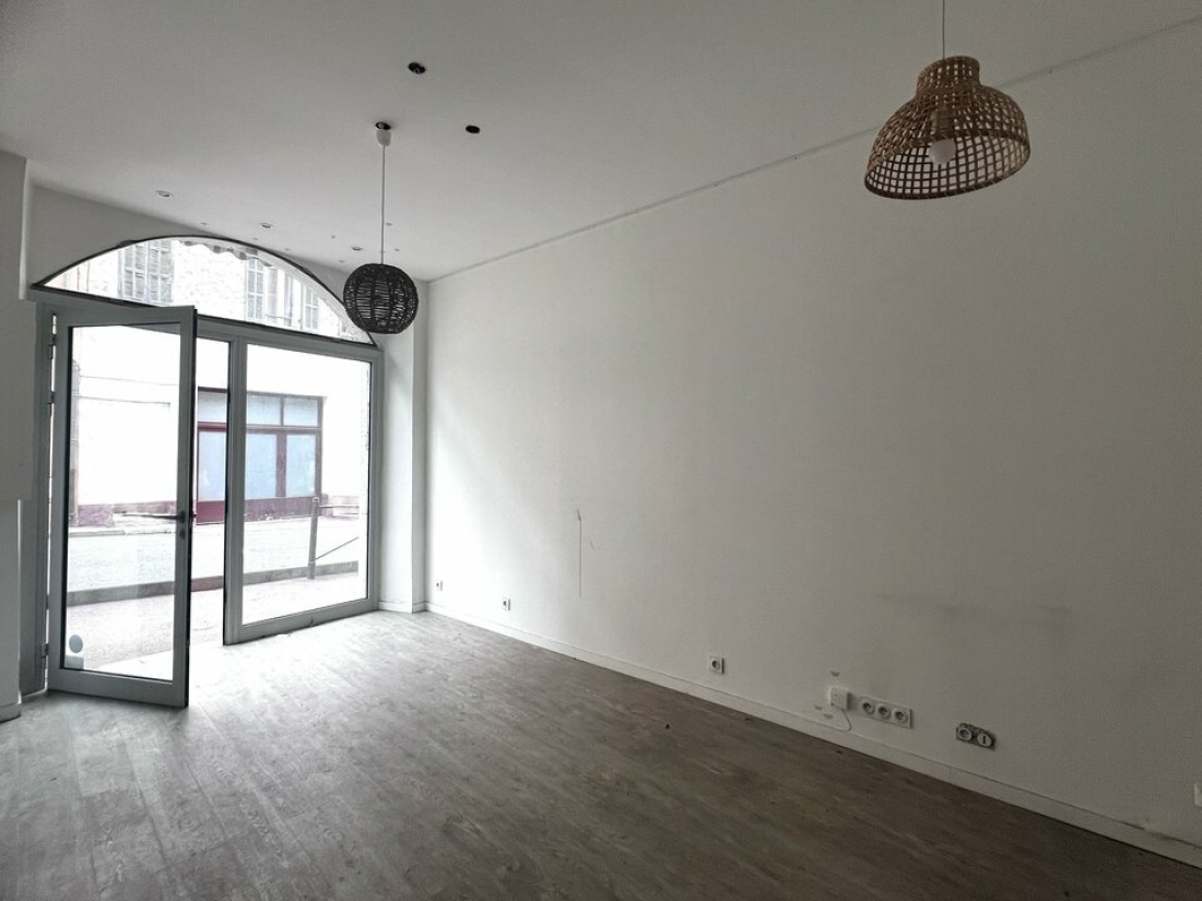 Photo 3 – vente Locaux commerciaux	VENCE (06140)