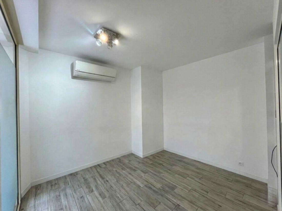 Photo 3 – location Locaux commerciaux	ANTIBES (06600)