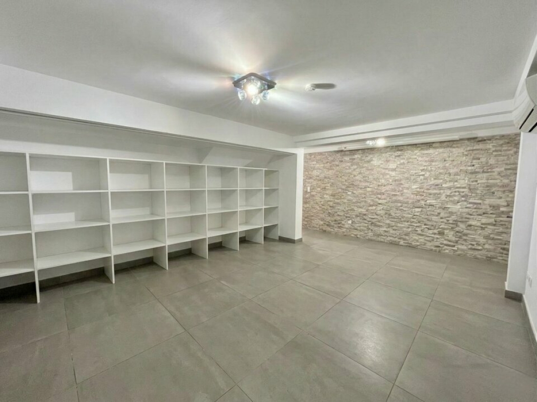 Photo 6 – location Locaux commerciaux	ANTIBES (06600)