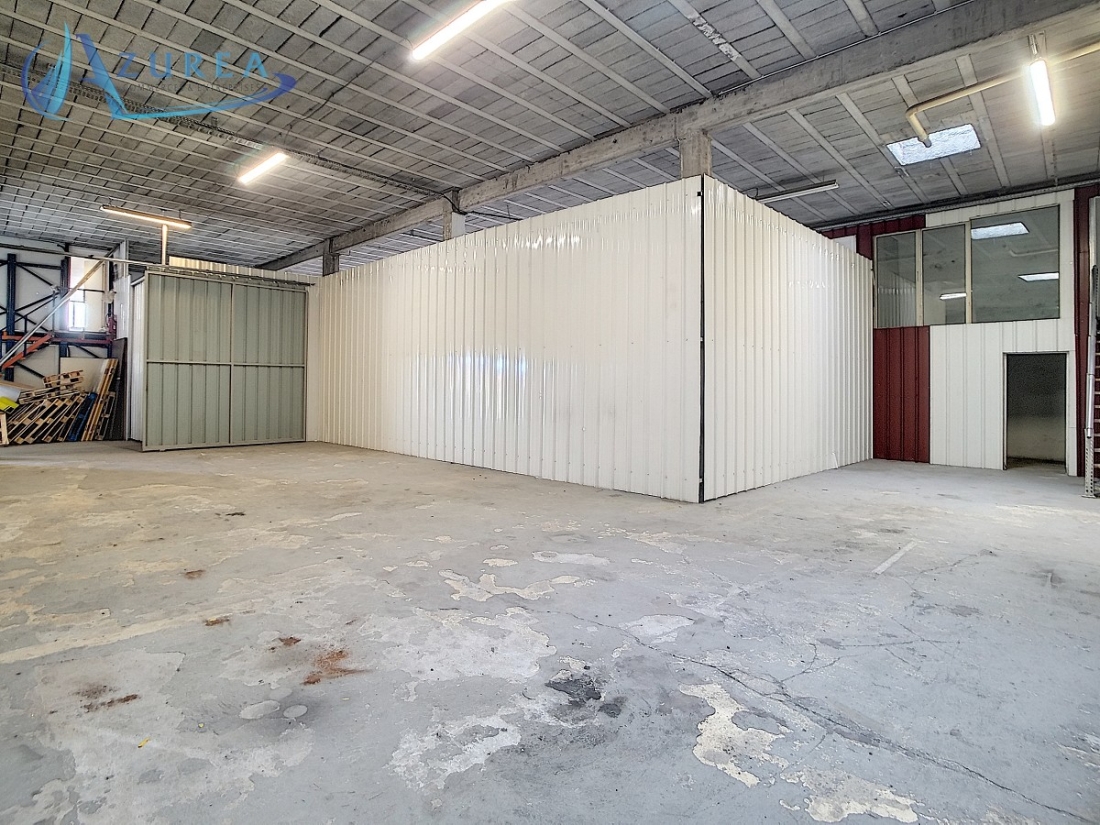 Photo 1 – location Entrepôts / activités	LA GAUDE (06610)