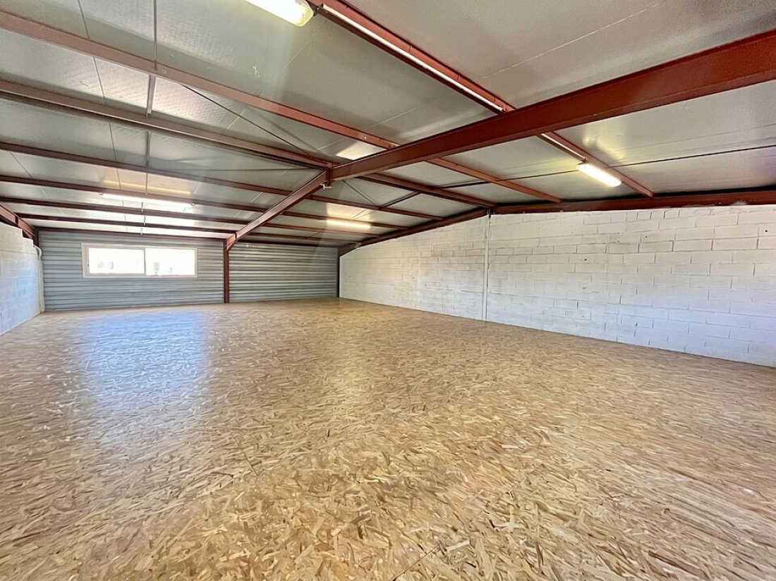 Photo 1 – location Locaux commerciaux	SAINT RAPHAEL (83700)