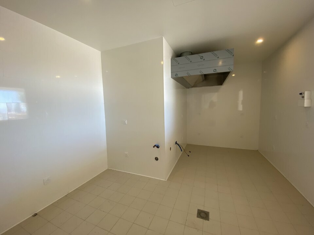 Photo 6 – location Locaux commerciaux	SAINT LAURENT DU VAR (06700)