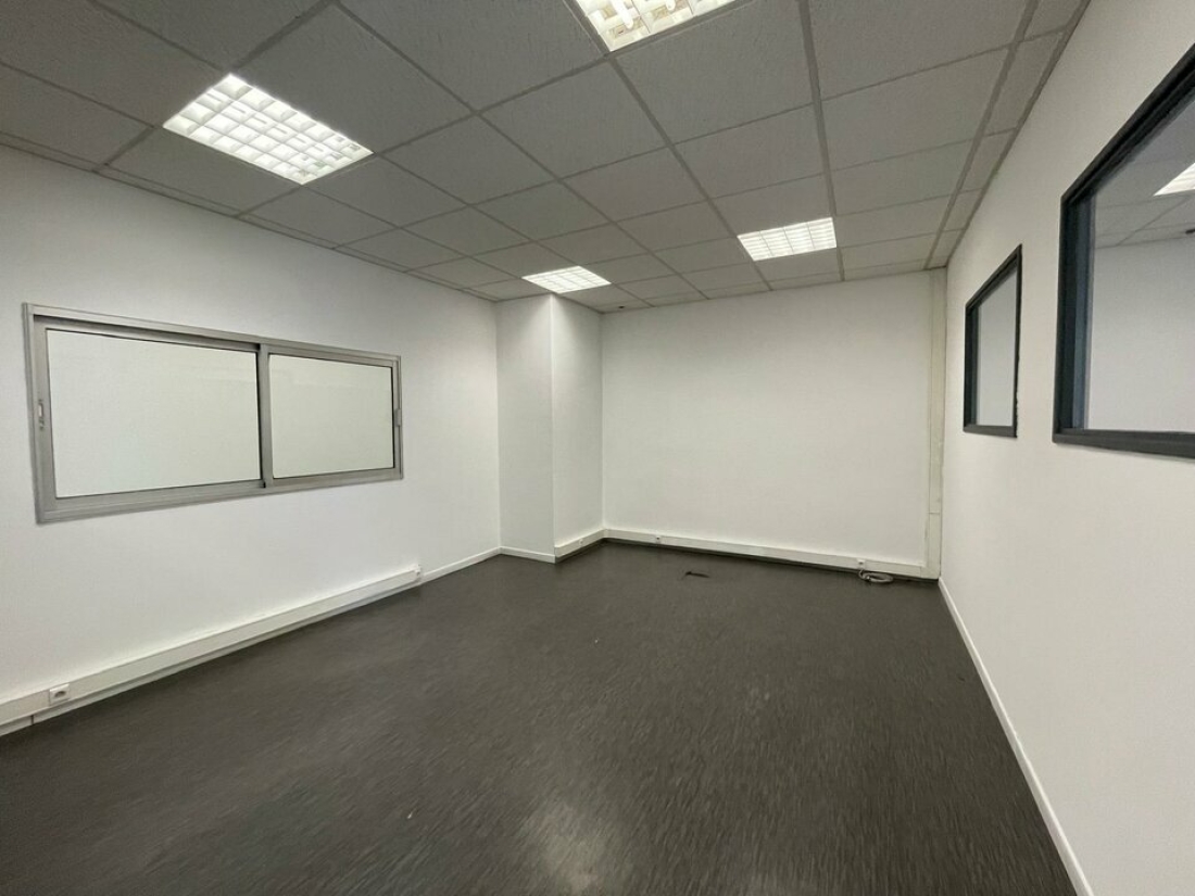 Photo 4 – vente Entrepôts / activités	ANTIBES (06600)