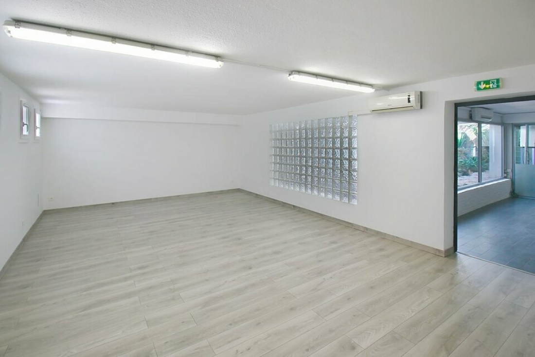 Photo 10 – vente bureaux	SAINT RAPHAEL (83700)