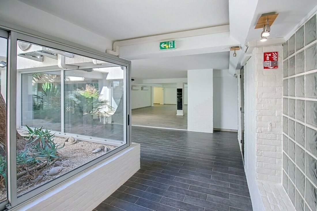 Photo 2 – vente bureaux	SAINT RAPHAEL (83700)
