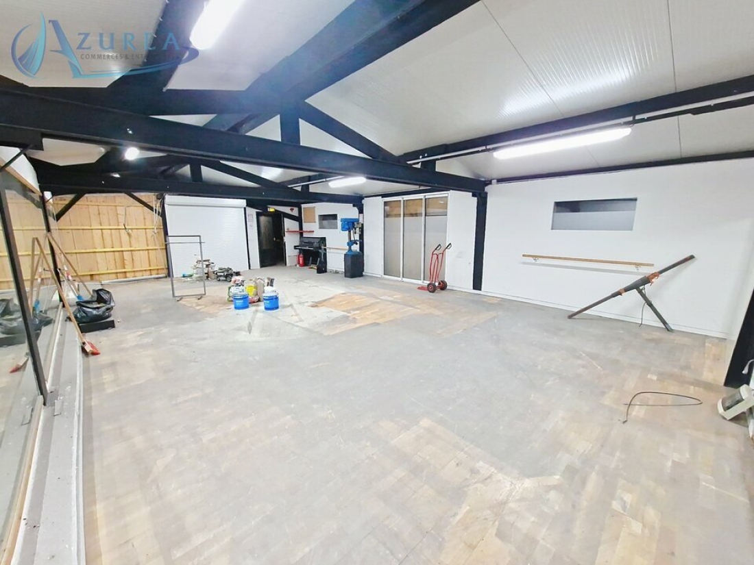 Photo 4 – location Entrepôts / activités	CASTAGNIERS (06670)