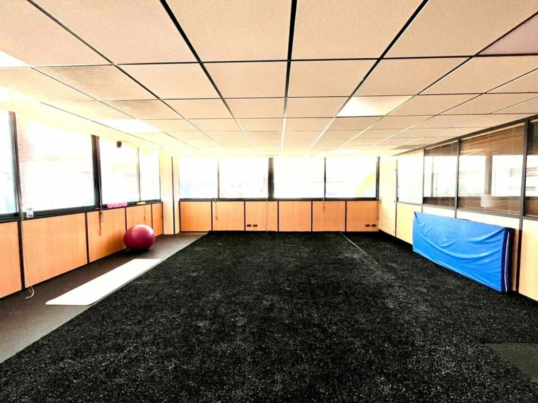 Photo 3 – location bureaux	PUGET SUR ARGENS (83480)