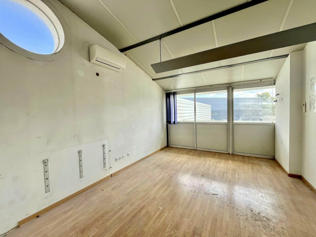 Photo 5 – location bureaux	MONTAUROUX (83440)