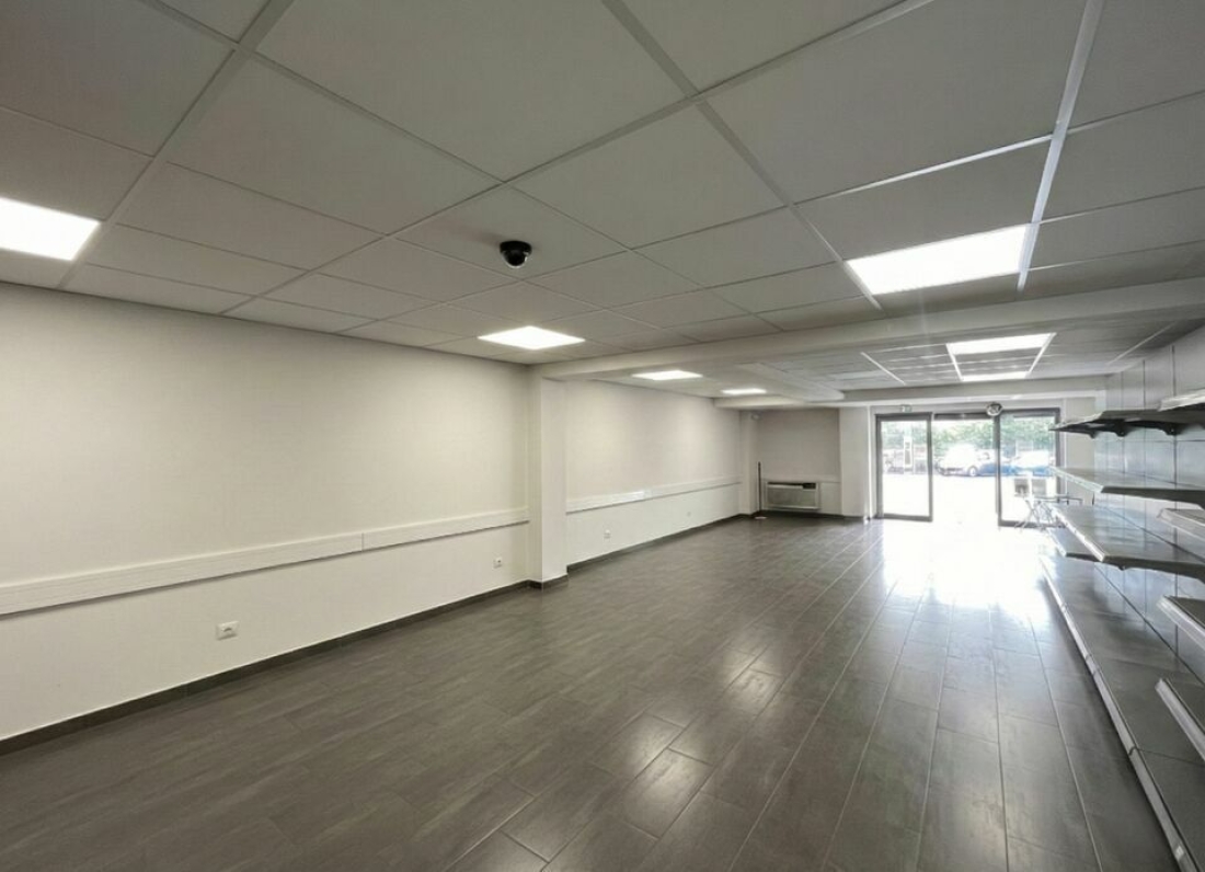 Photo 1 – location Locaux commerciaux	CANNES (06400)