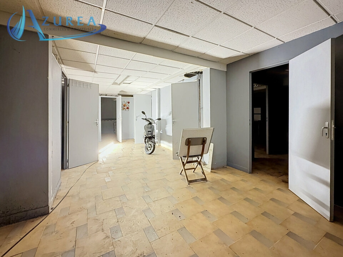 Photo 1 – location Entrepôts / activités	NICE (06100)