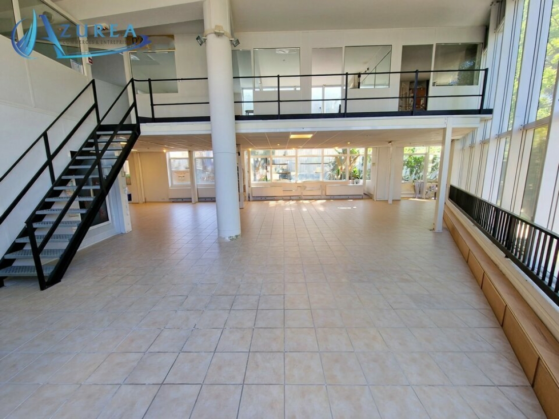 Photo 2 – location Locaux commerciaux	ANTIBES (06600)