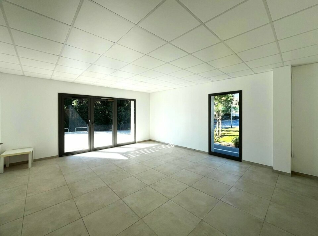 Photo 3 – location Locaux commerciaux	LORGUES (83510)