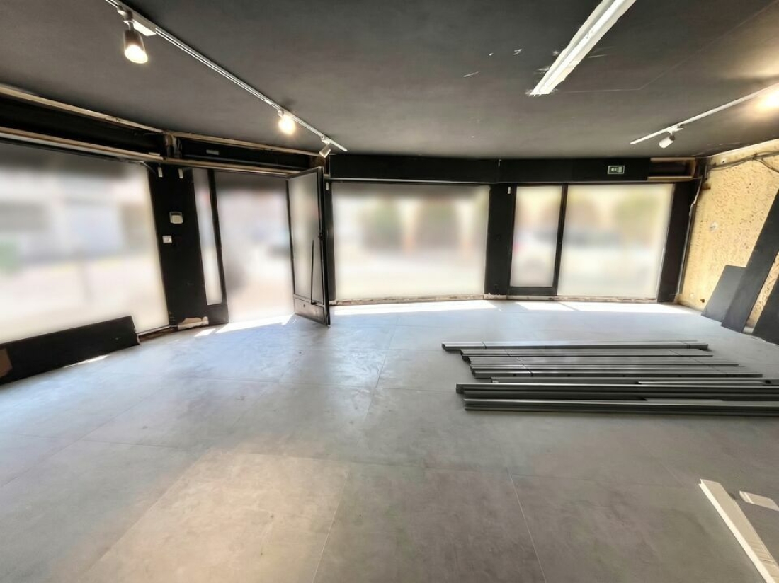Photo 2 – location Locaux commerciaux	SAINT RAPHAEL (83700)
