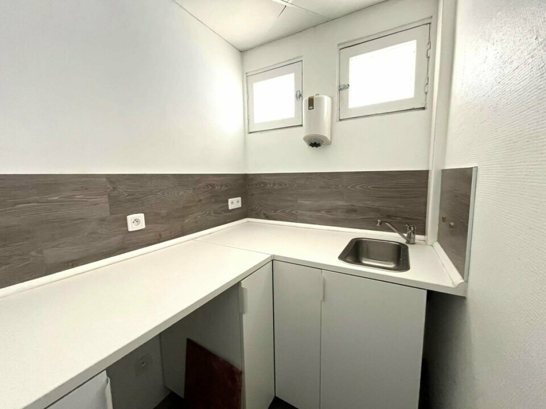 Photo 6 – vente Locaux commerciaux	SAINT RAPHAEL (83700)