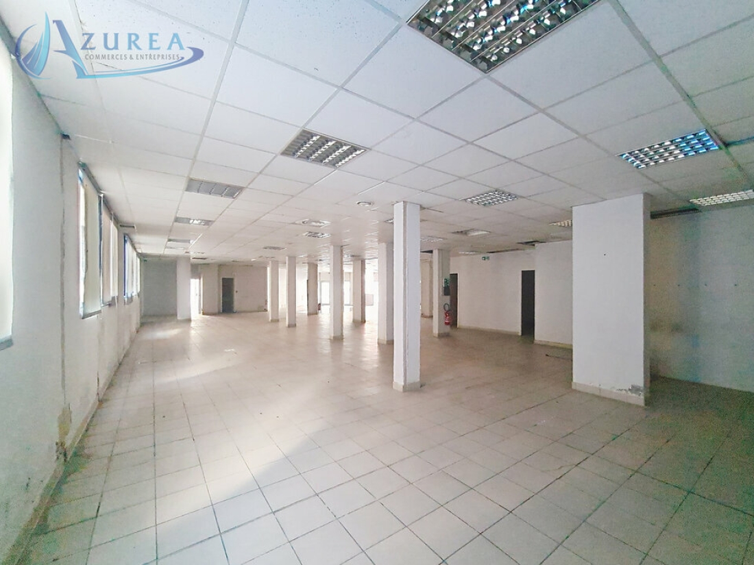 Photo 2 – location Locaux commerciaux	NICE (06300)