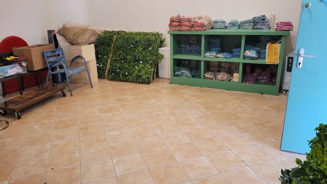 Photo 4 – location Entrepôts / activités	CASTAGNIERS (06670)