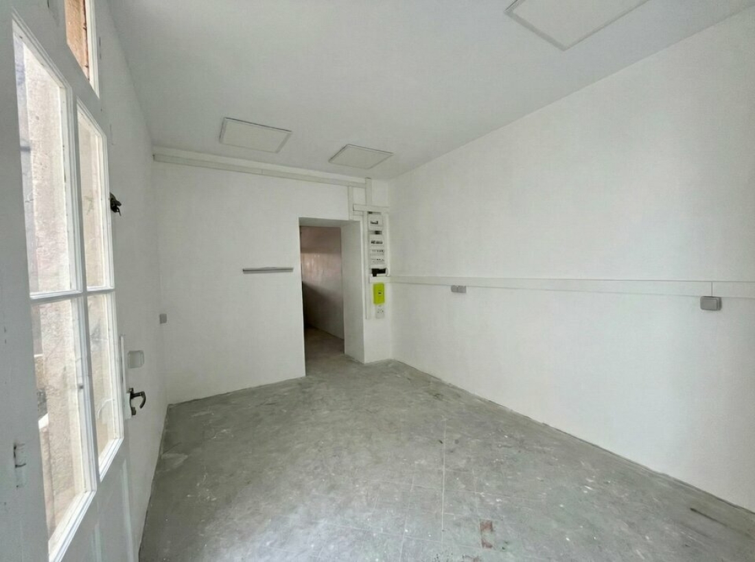 Photo 4 – location Locaux commerciaux	FREJUS (83600)