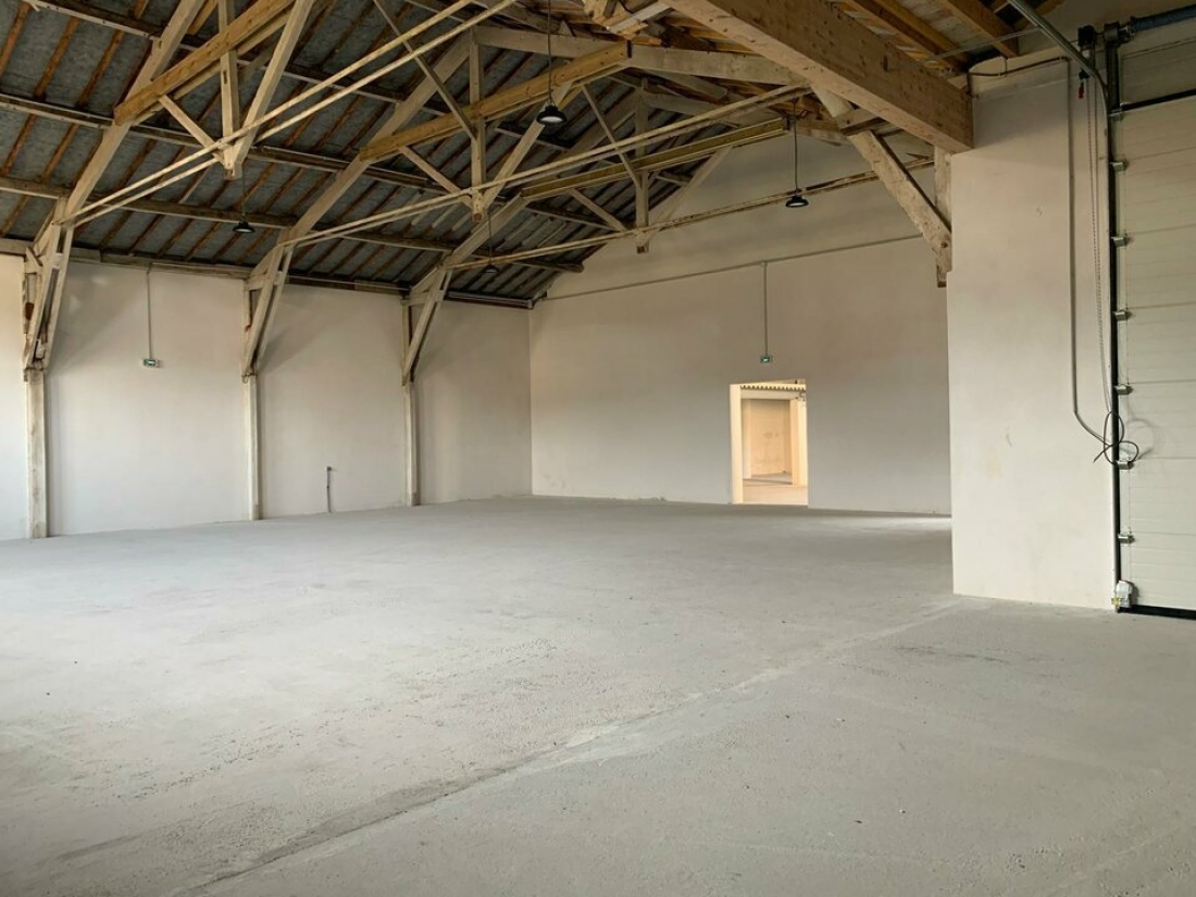 Photo 2 – location Entrepôts / activités	NICE (06300)