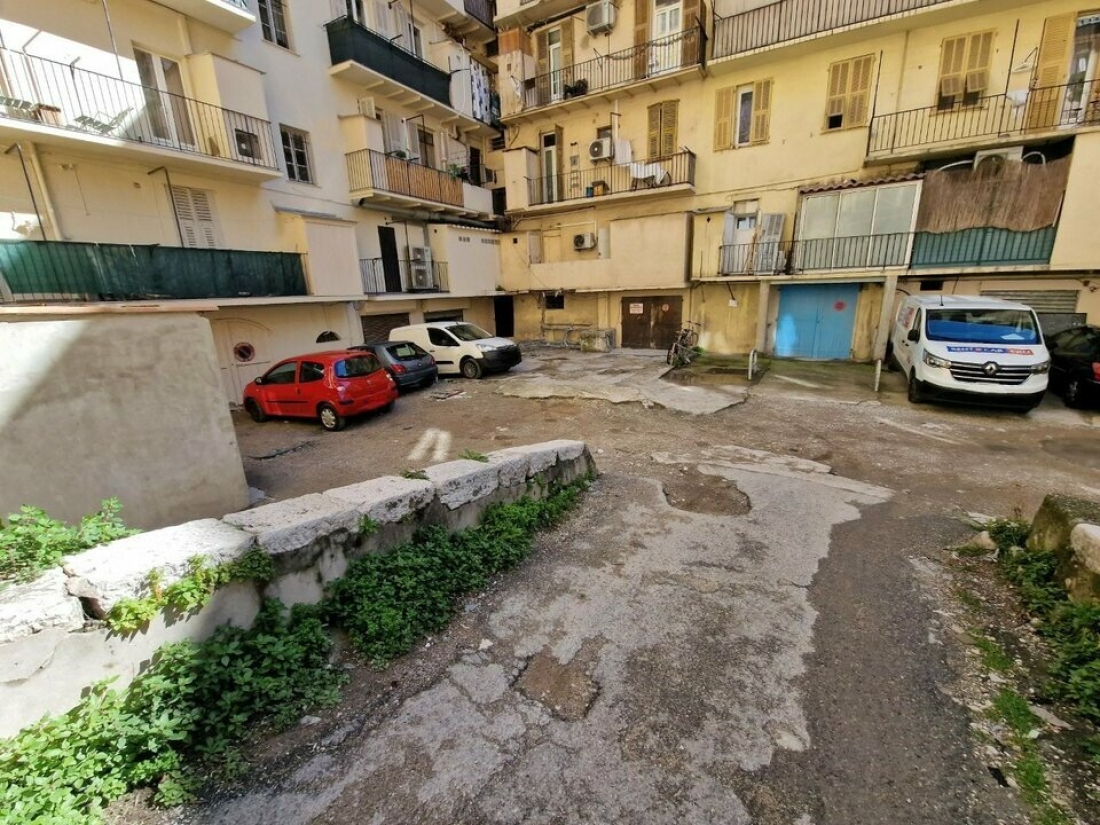 Photo 1 – vente Entrepôts / activités	NICE (06300)