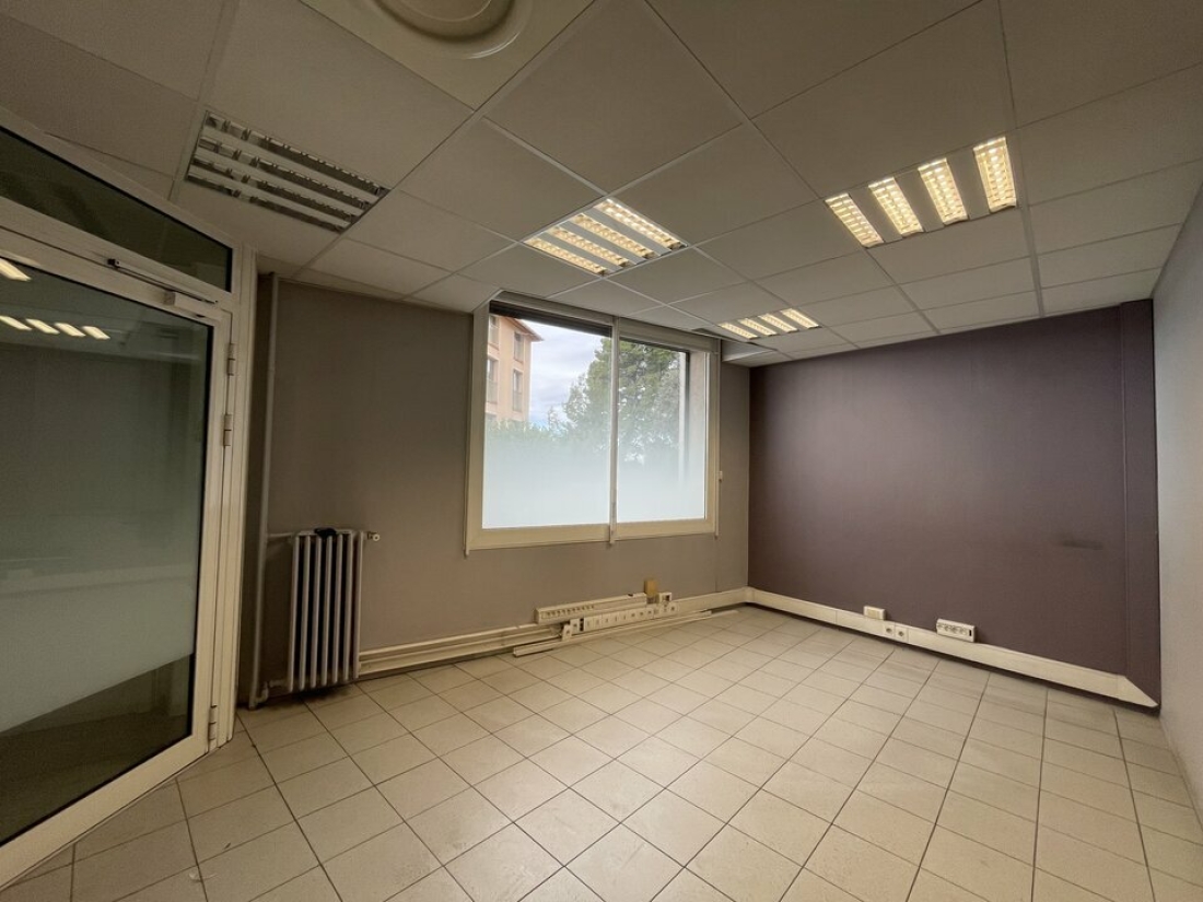 Photo 2 – location bureaux	SAINT JEANNET (06640)