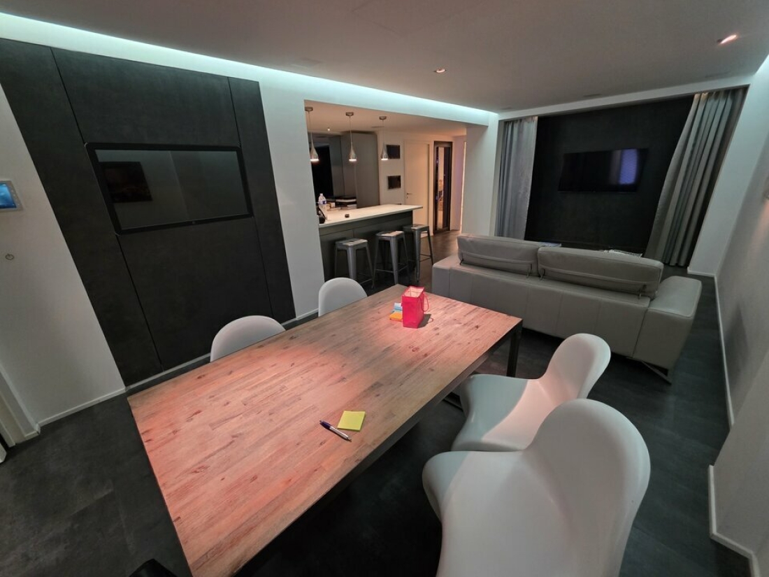 Photo 7 – location Entrepôts / activités	SAINT LAURENT DU VAR (06700)