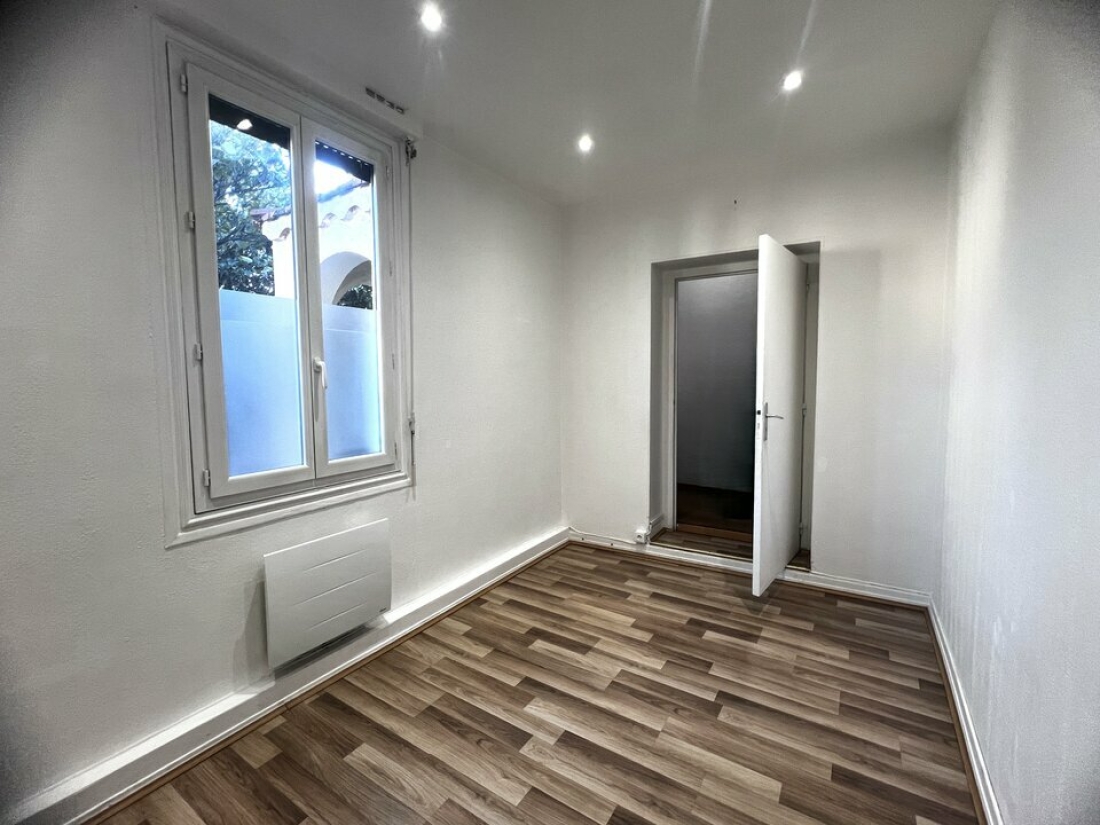 Photo 1 – location bureaux	NICE (06300)