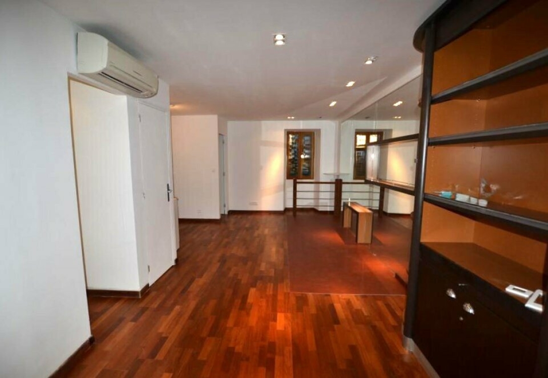 Photo 2 – location Immeubles	VALBONNE (06560)