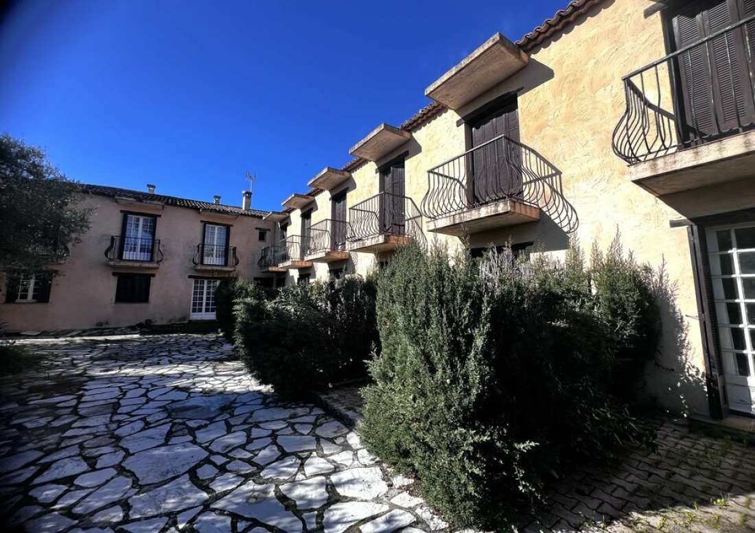 Photo 2 – vente Immeubles	ANTIBES (06600)