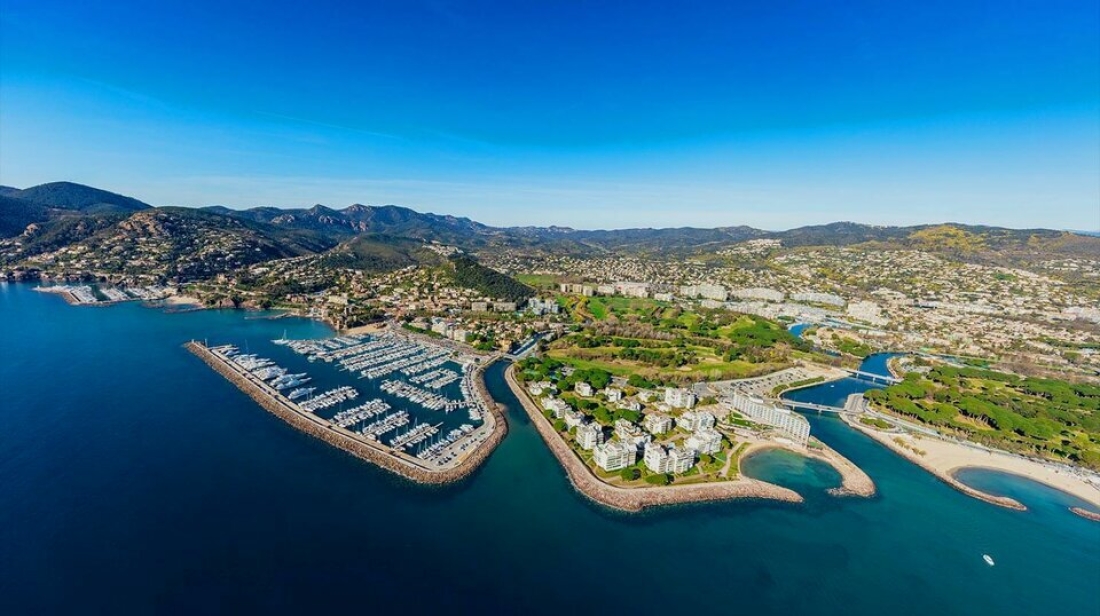 Photo 1 – vente bureaux	CANNES LA BOCCA (06150)