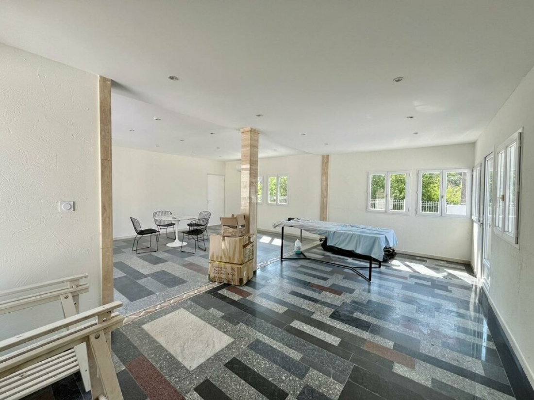 Photo 3 – location Entrepôts / activités	LE MUY (83490)