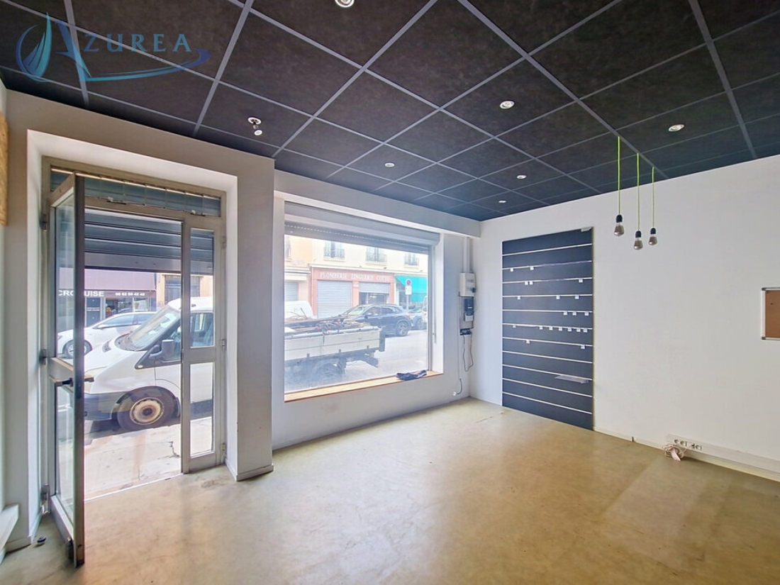 Photo 1 – location Locaux commerciaux	NICE (06300)