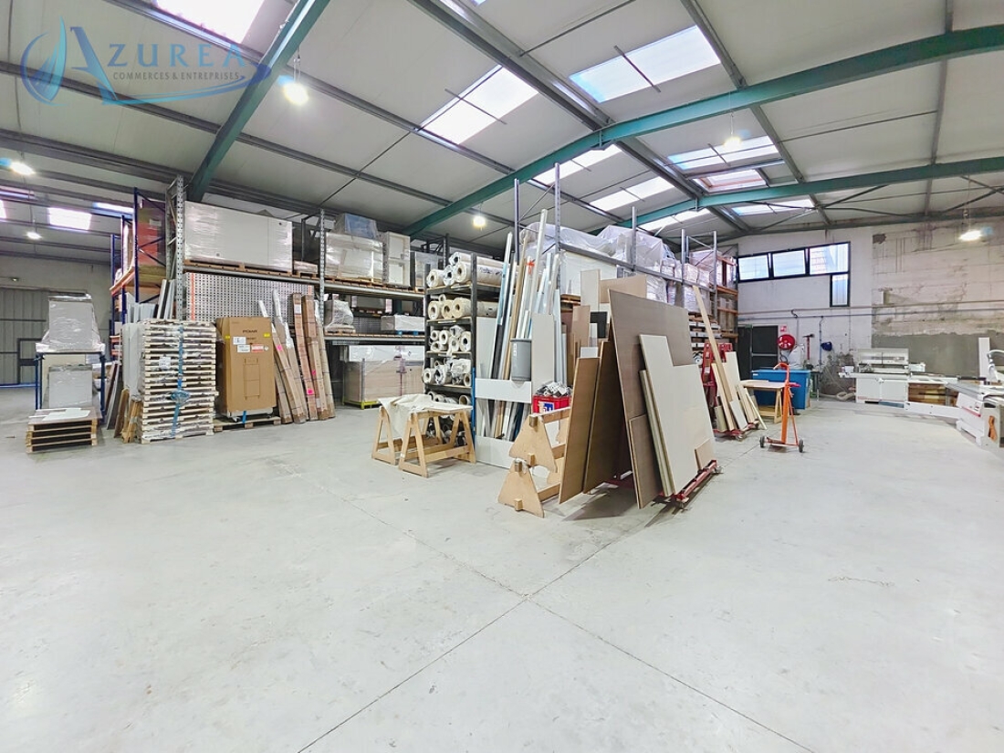 Photo 1 – location Entrepôts / activités	SAINT-JEANNET (06640)